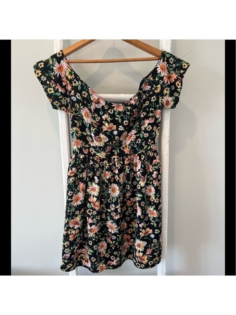BAND of Gypsies floral off the shoulder sundress size medium